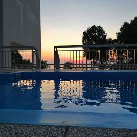 Homestay Alfaruqi Kuantan @Sutravilla Buitenkant foto