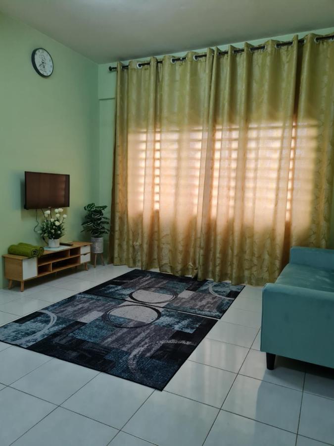 Homestay Alfaruqi Kuantan @Sutravilla Buitenkant foto